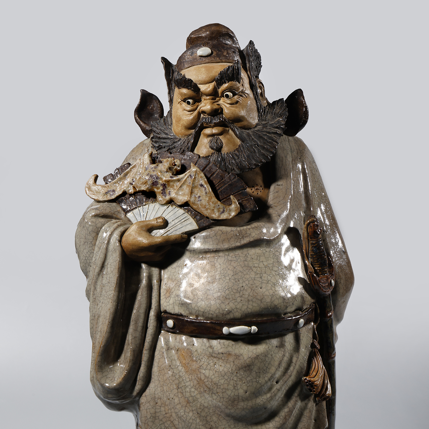香港拍場-當代名家石灣陶鍾馗引福梁華甫含座總重7.7kg(HKH-WAII20)II