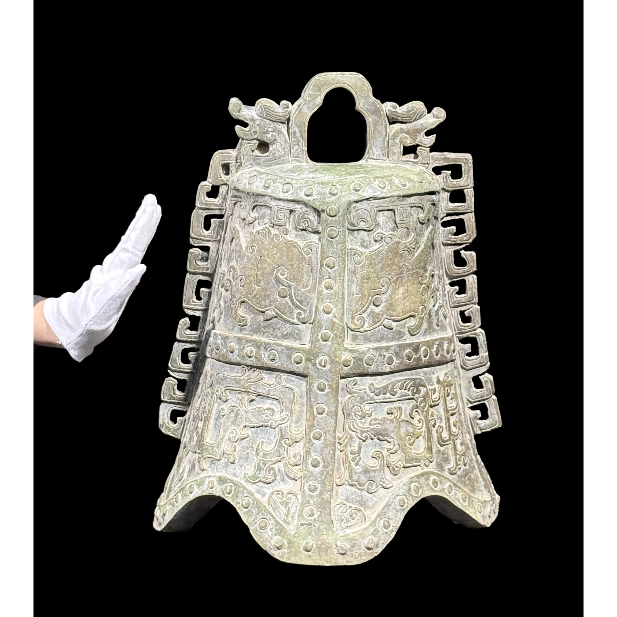 清倉 古玉 龍鈕鐘 重27.9kg 內地絕對無法運送 (EH-QACI17)LM - 補破網藝術文物拍賣