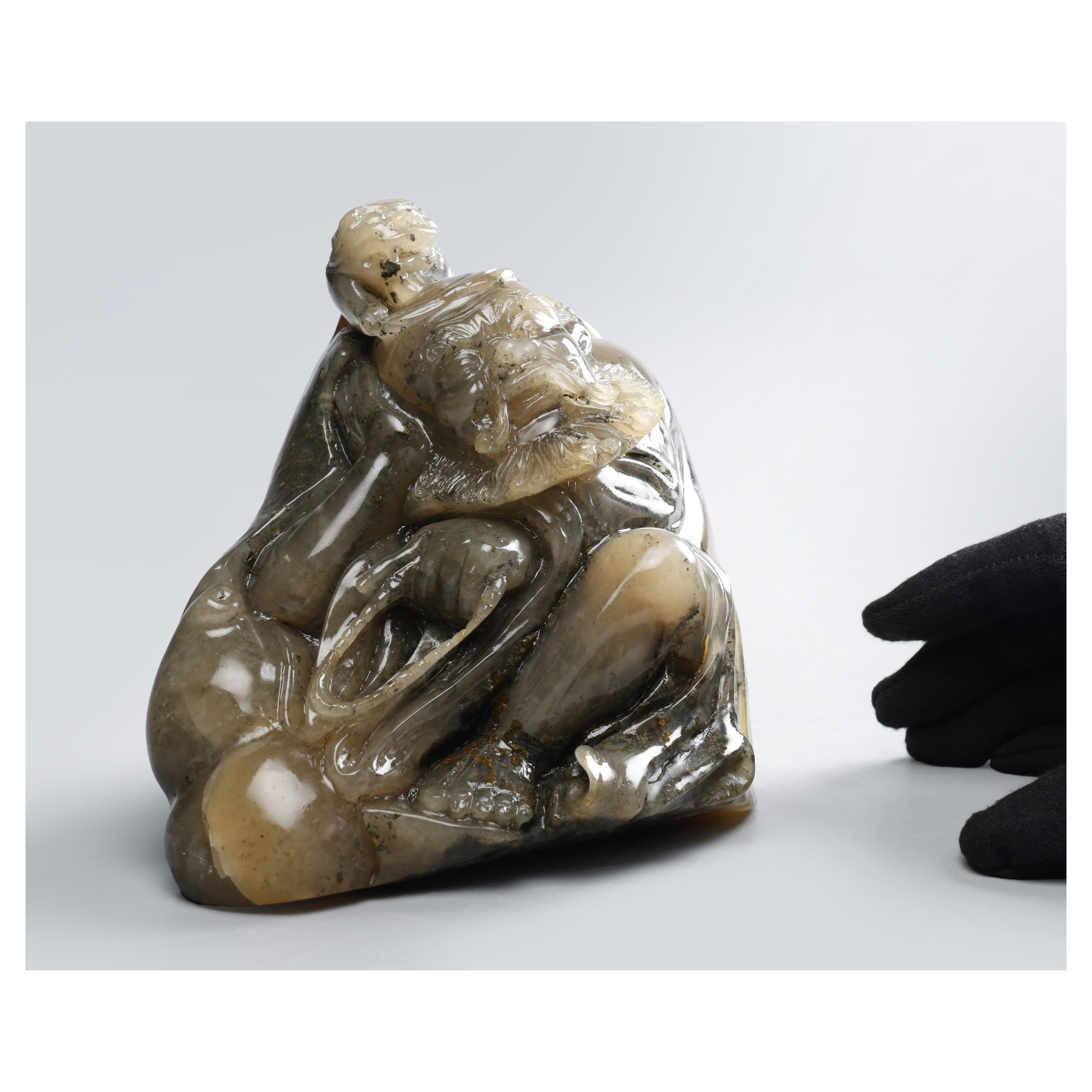 再生補破網-早期壽山石(含金砂牛角凍) 李鐵拐重1.8kg(BR-GAJK06)OS