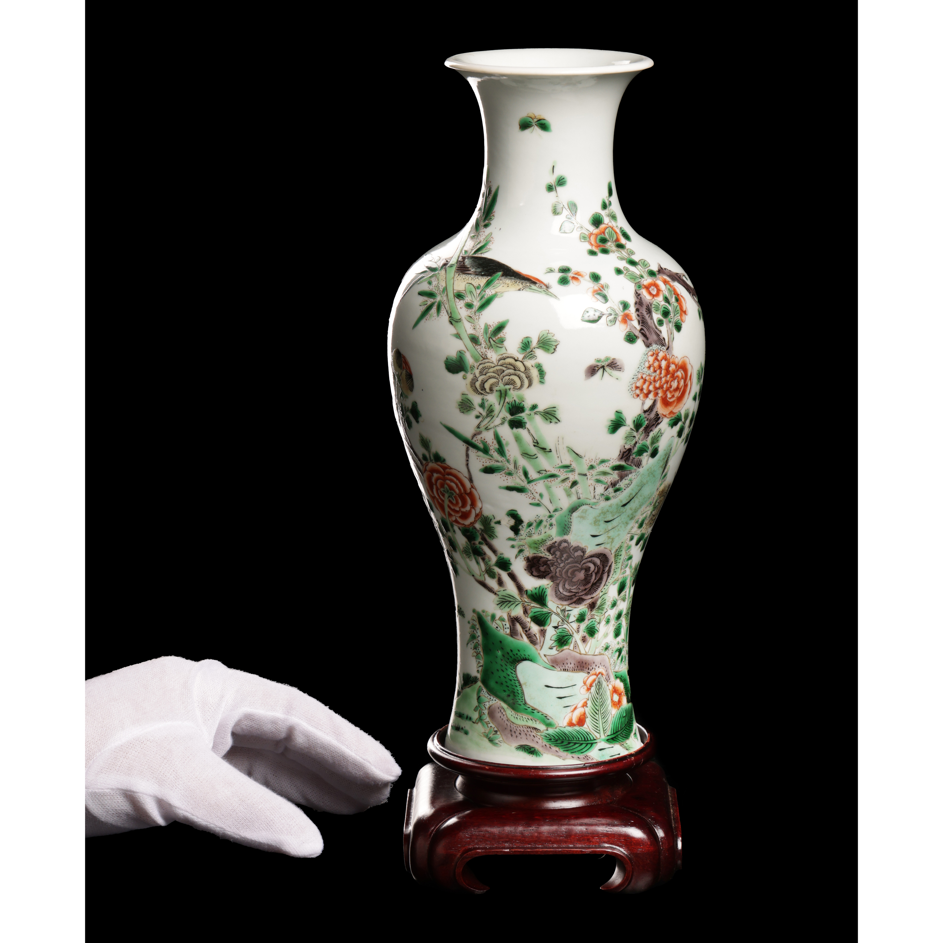 紫眼拍賣-疑清代粉彩花鳥圖觀音瓶品相如圖(PA-SANU12S)OS - 補破網藝術