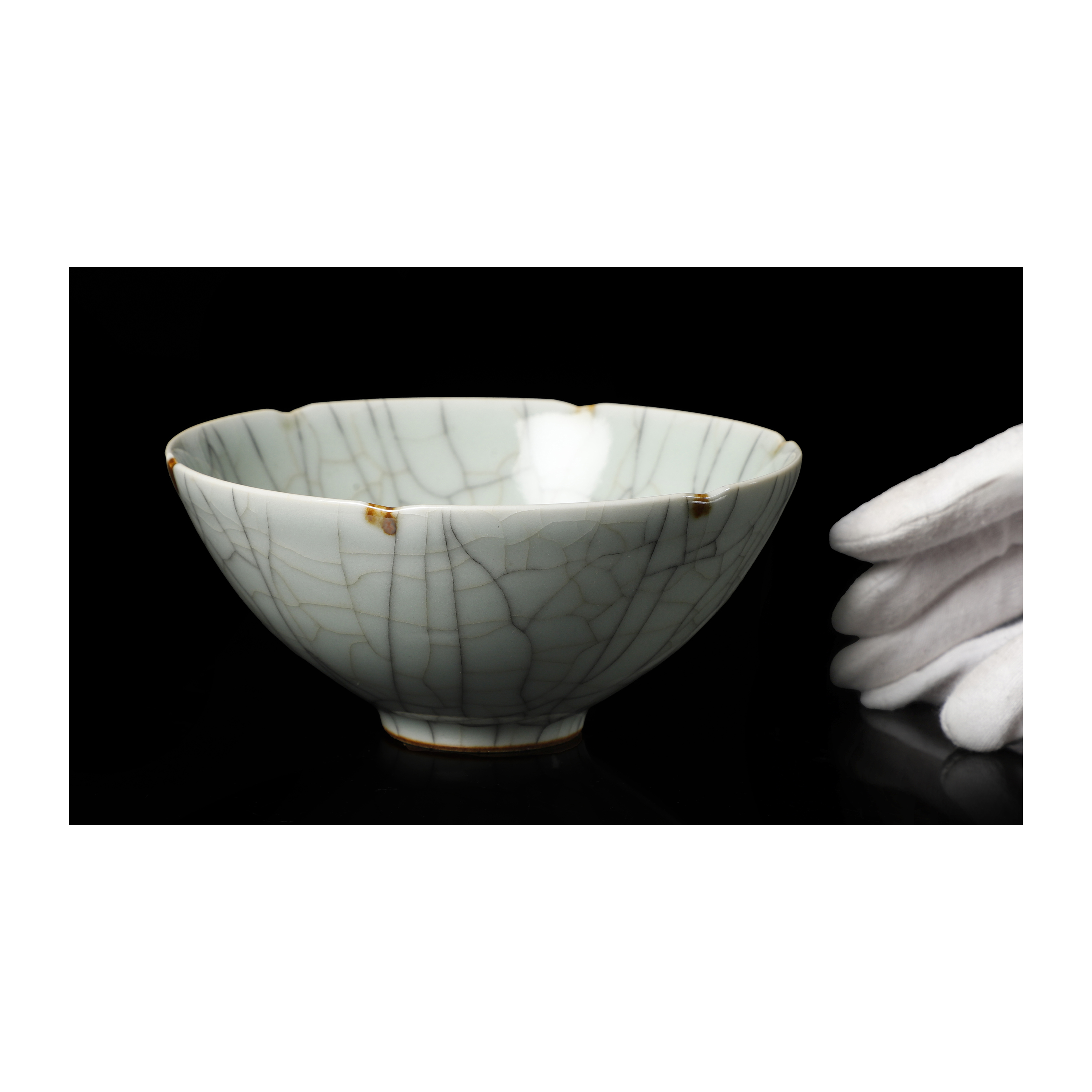 瘋了古陶瓷哥窯青釉葵口碗(EQ-JABF17)II - 補破網藝術文物拍賣
