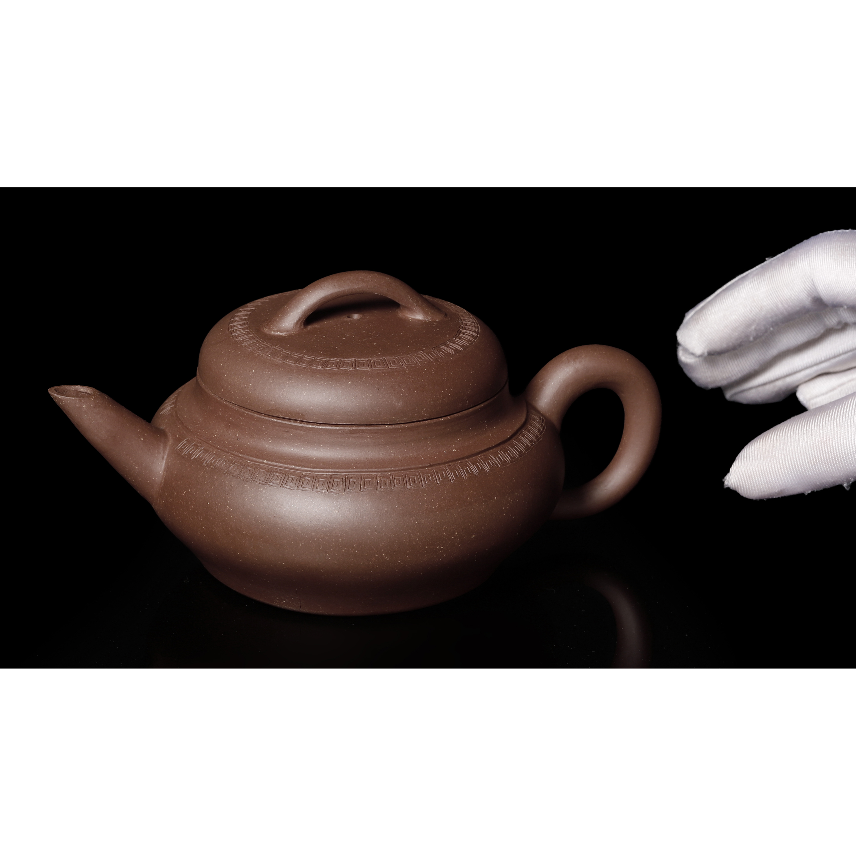 東方拍賣-早期宜興紫砂壺款邵順昌製(EQ-MACJ02)II - 補破網藝術文物拍賣