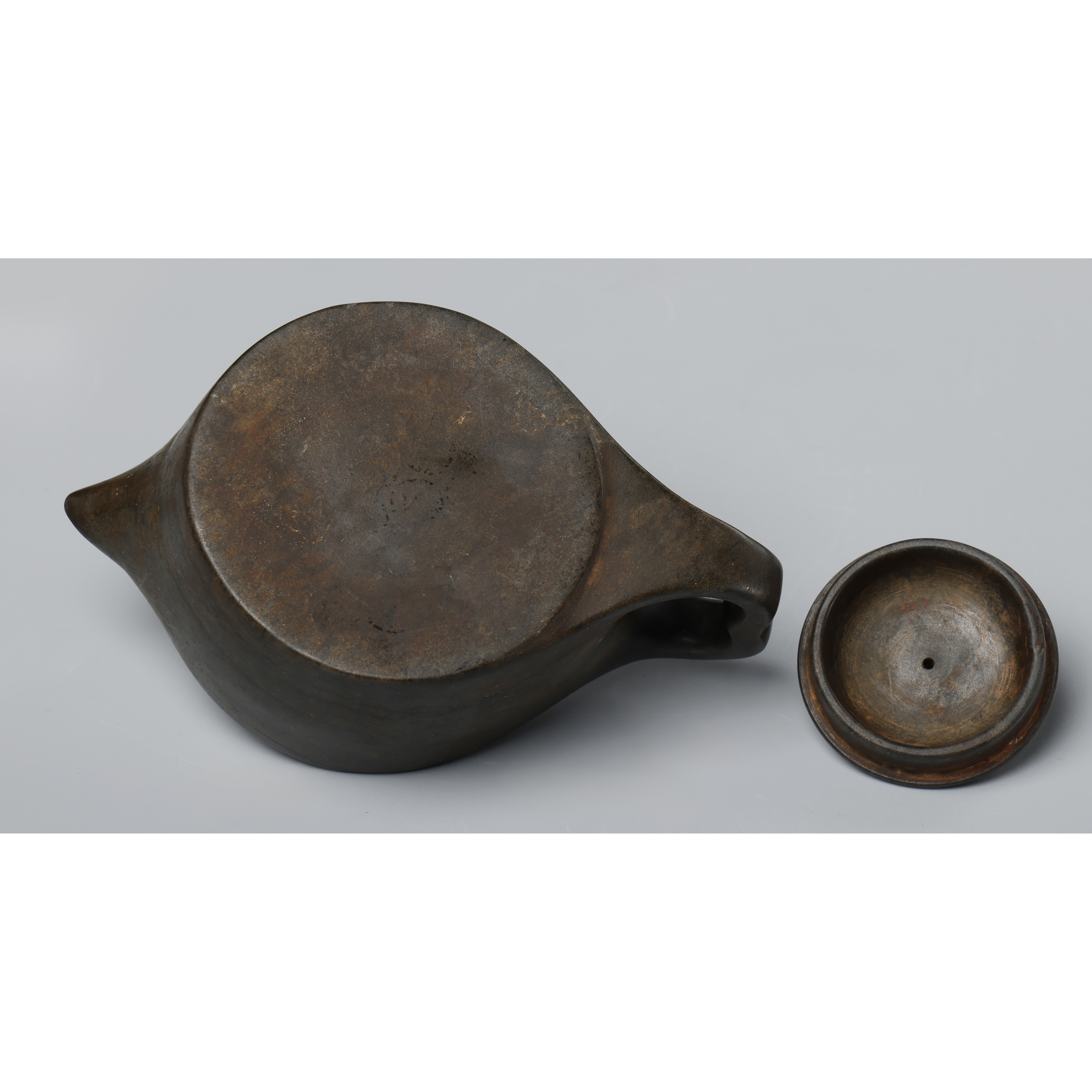 東方拍賣-老件黑膽石茶壺(EQ-XAKA11) WZ - 補破網藝術文物拍賣
