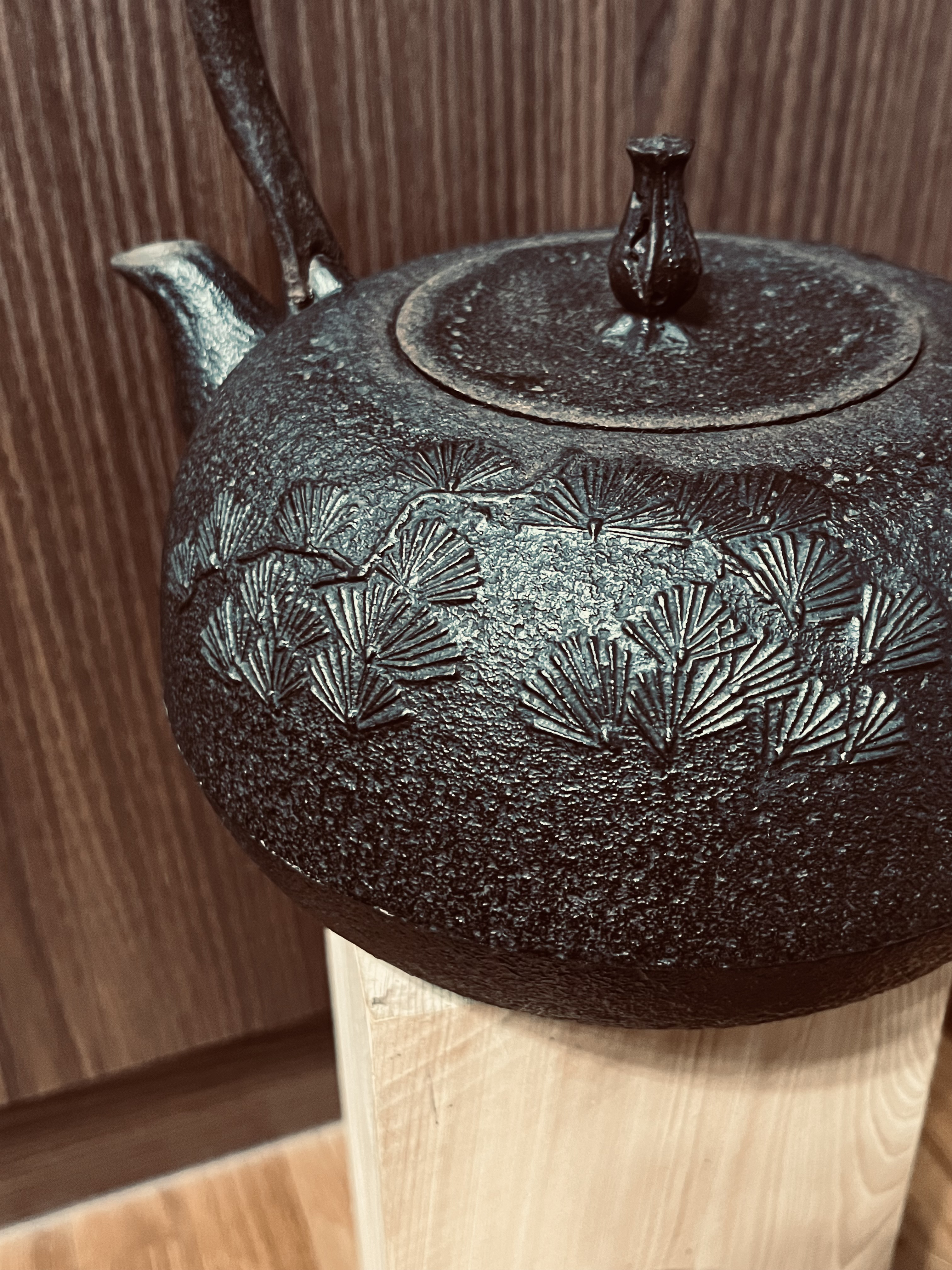 🔹鉄之淬鍊-日本老鐵壺🔹南部鐵器已故釜師及川喜吉（喜洲） 作蒼