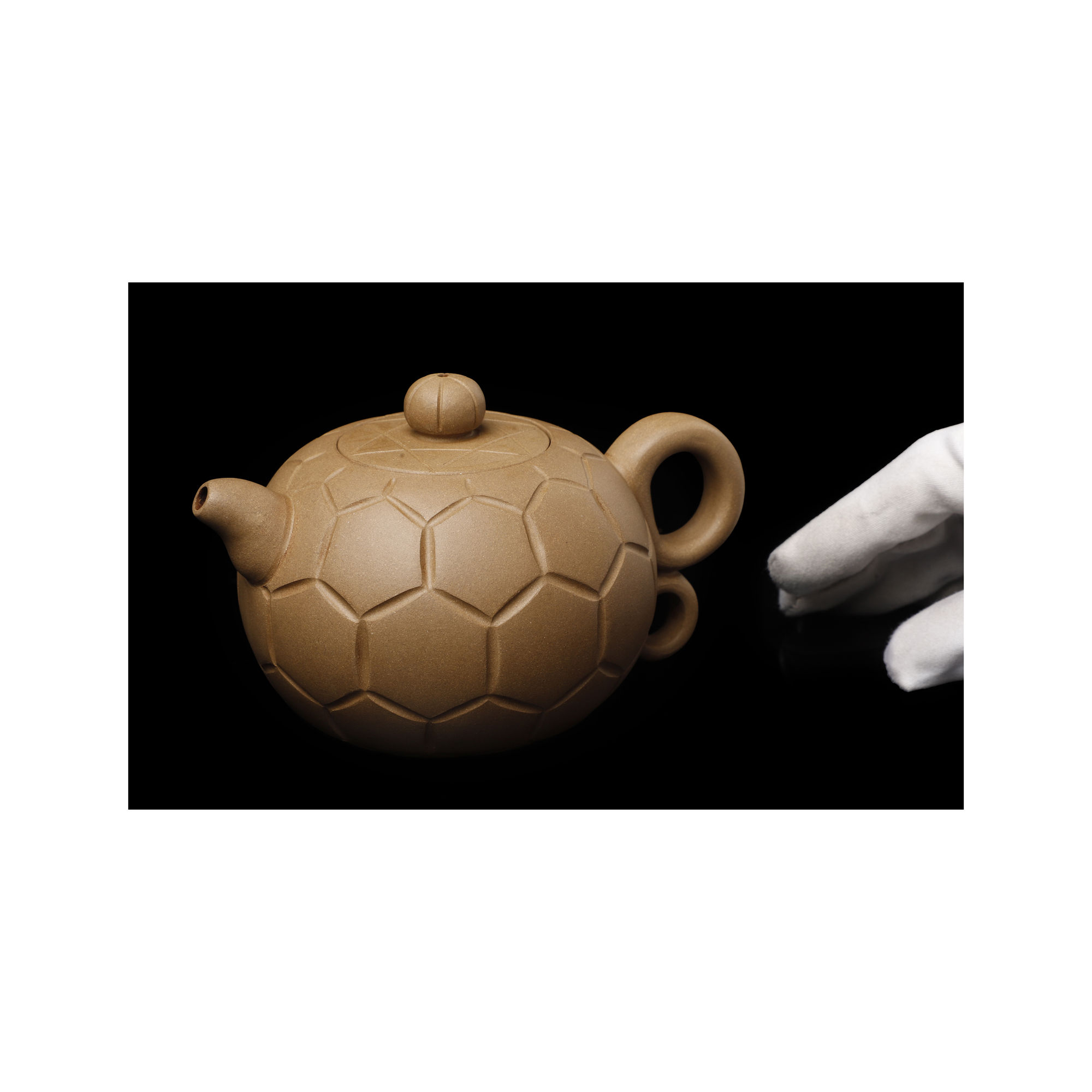 em　宜興紫砂茶器名品集成 宜興紫砂茶器 名品集成(顧景舟編 林屋晴三日本語監修) / 古本