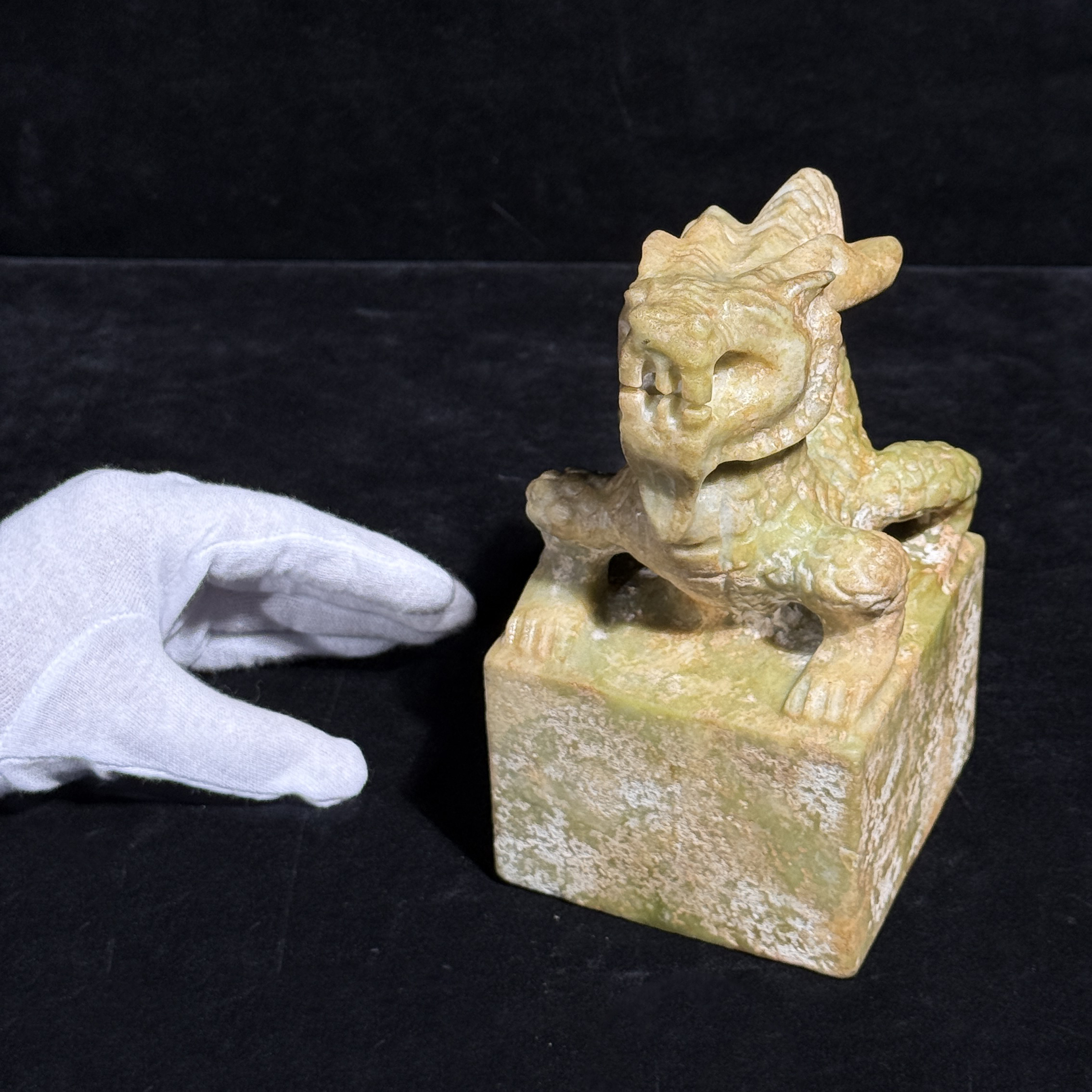 東方拍賣-古玉 龍鈕玉璽 重2.1kg (ER-GANG15)YI - 補破網藝術文物拍賣