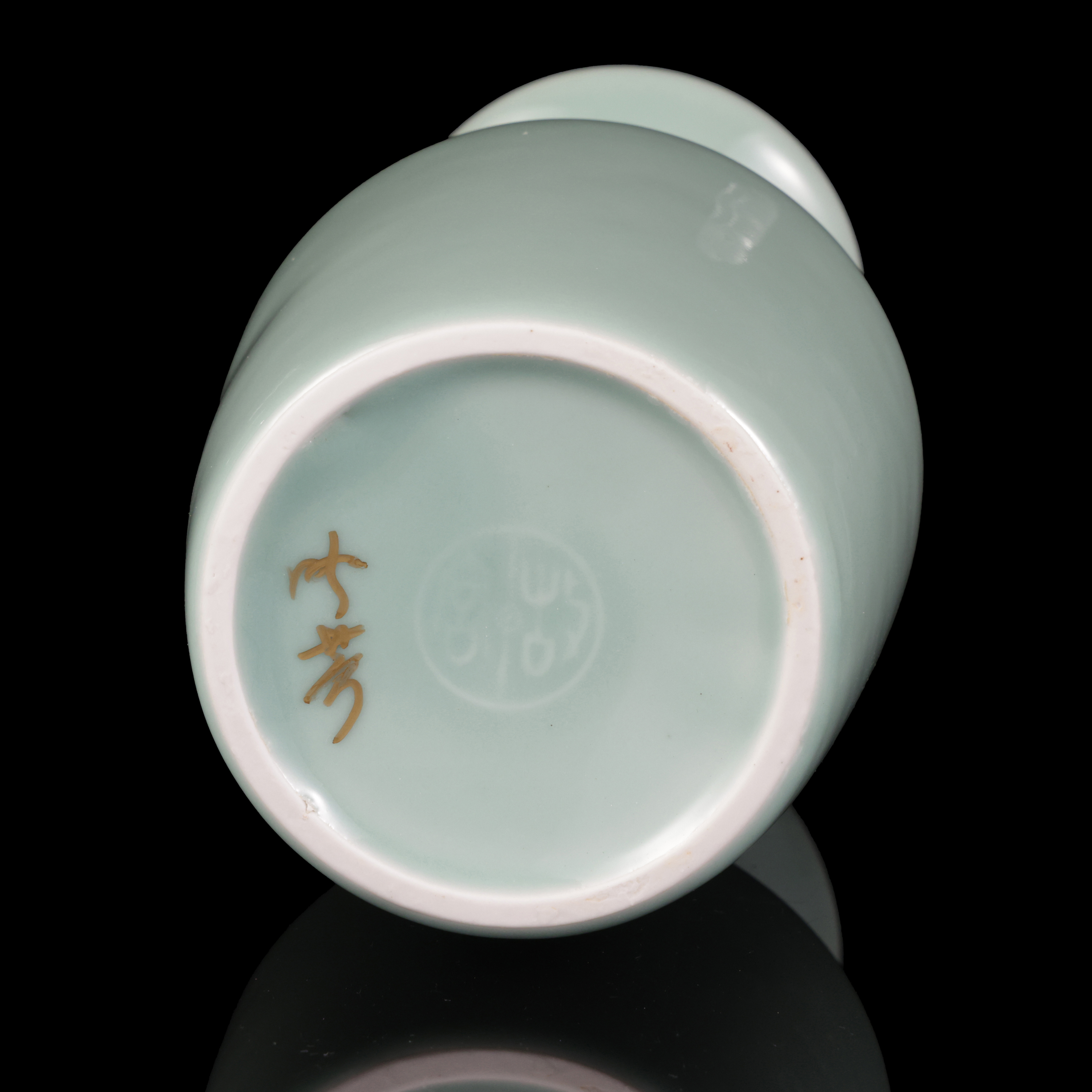 台湾　蔡曉芳　暁芳窯　赤絵龍波文　梅瓶　D　6086E 台湾 蔡曉芳 暁芳窯 赤絵龍波文 梅瓶 D 6086E