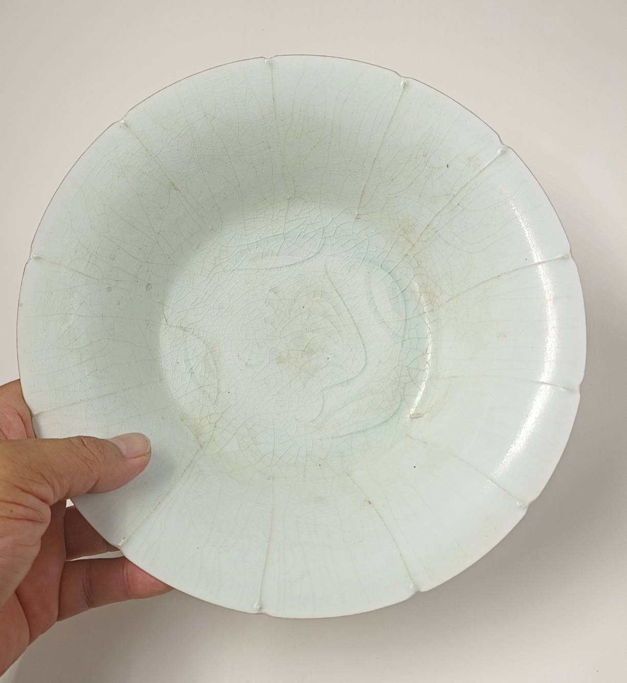 玉軒藝品疑宋.湖田窯.青白瓷十二瓣花口洗(A212) - 補破網藝術文物拍賣