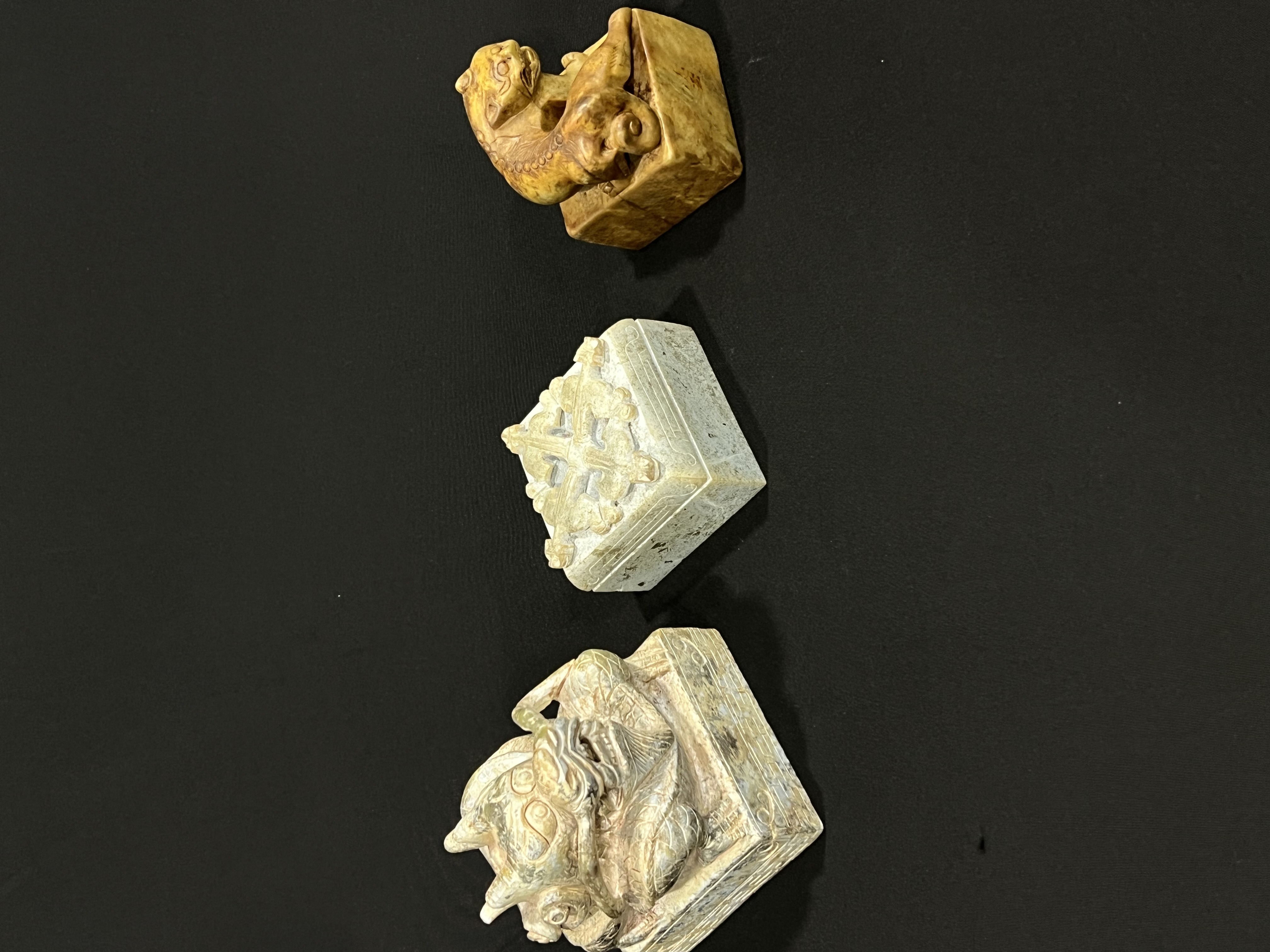 晴好走廊 古玉 龍鈕印等三件 - 補破網藝術文物拍賣