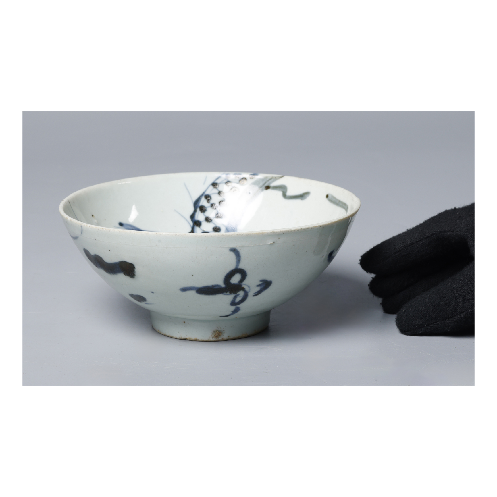 再生補破網-疑清代青花過牆龍紋碗品相如圖(BQ-SAIN13)HU - 補破網藝術